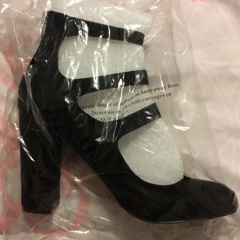 Steve Madden veruca heels